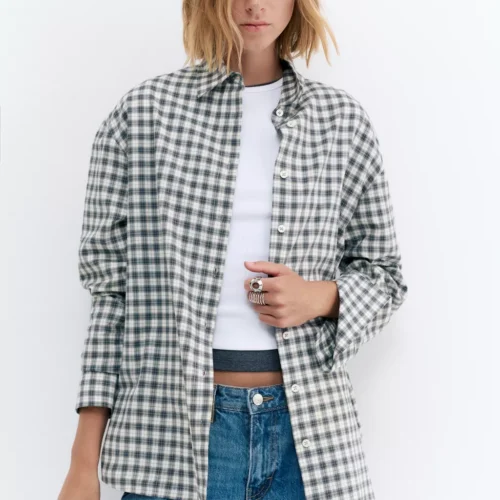 قميص بنقشة باندانا